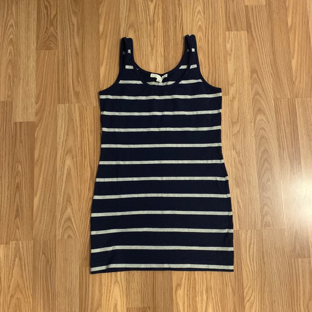 Navy blue and gray striped Forever 21 tank top. Size M